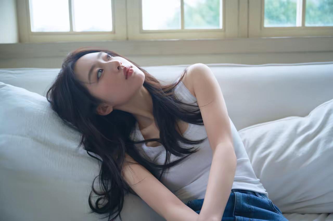 [玫瑰]邓恩熙，重庆05年的小美女，脸不错，jio…很好