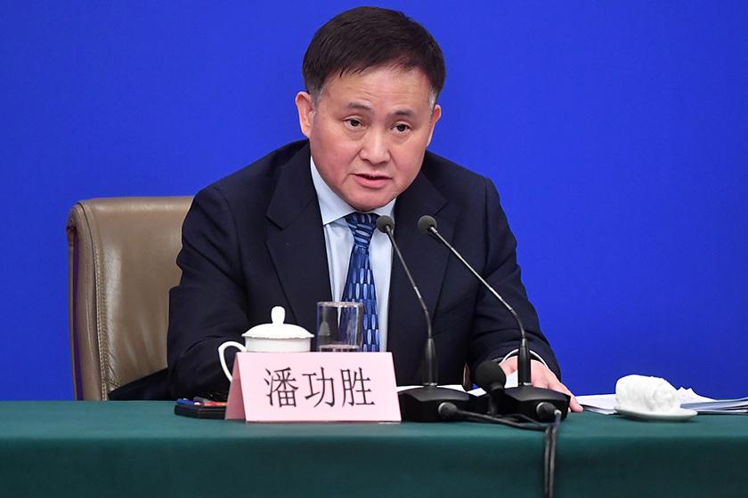 美元要成废纸？人民币成为第一大结算货币，中国银行资产世界第一说美元要成“废纸