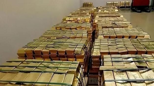 1949年，蒋介石带着400万两黄金来到了台湾，400万两也就是125