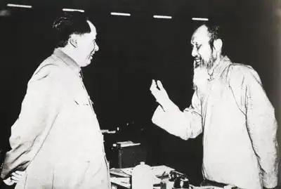 1945年，70多岁的张澜第一次见毛主席，回去后就对身边人撂下一句狠话：“得天下