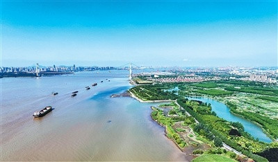 江苏泰州再现长江碧水