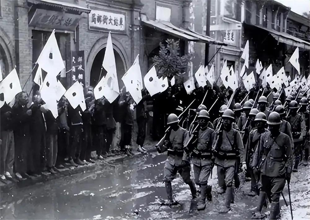 二战时日本为什么放着软柿子苏联不捏，而去啃硬骨头美国？1941年日本偷袭珍珠