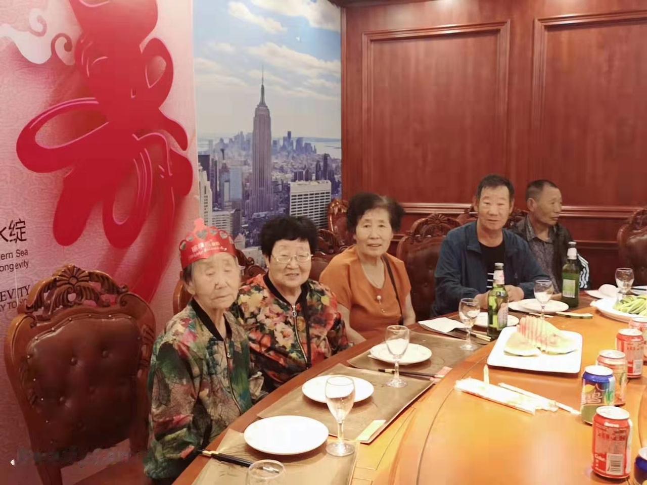 我的家乡在东北小县城,离开家乡三十年了,还回得去吗?1998年背井离乡到外闯