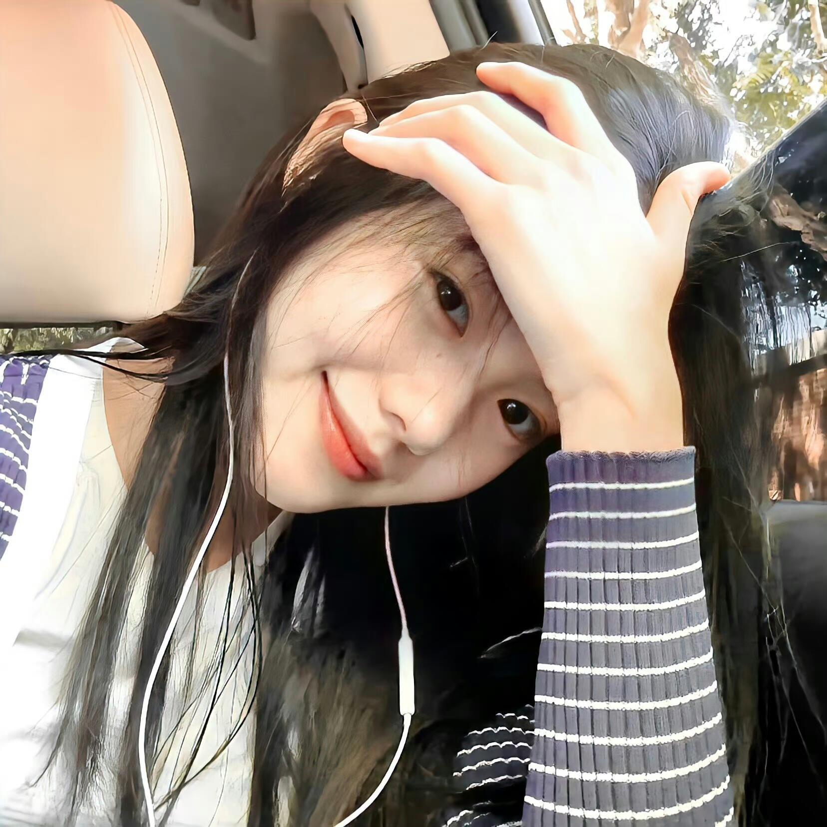 𝙒𝙚𝘾𝙝𝙖𝙩｜刘浩存明星头像氛围感头像精选女头