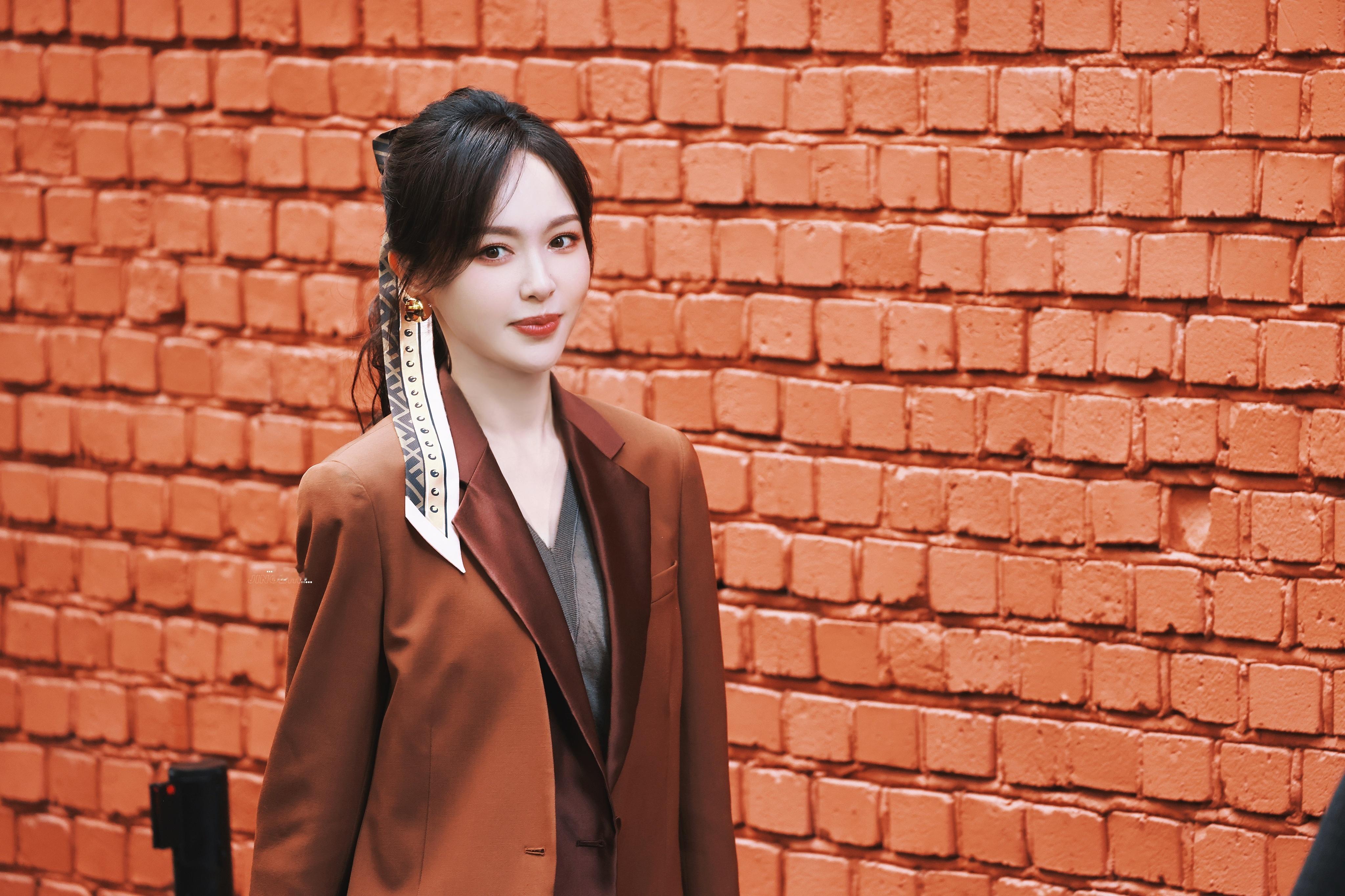 唐嫣将在12月进组新剧唐嫣在复制粘贴的时代，你是手写的诗