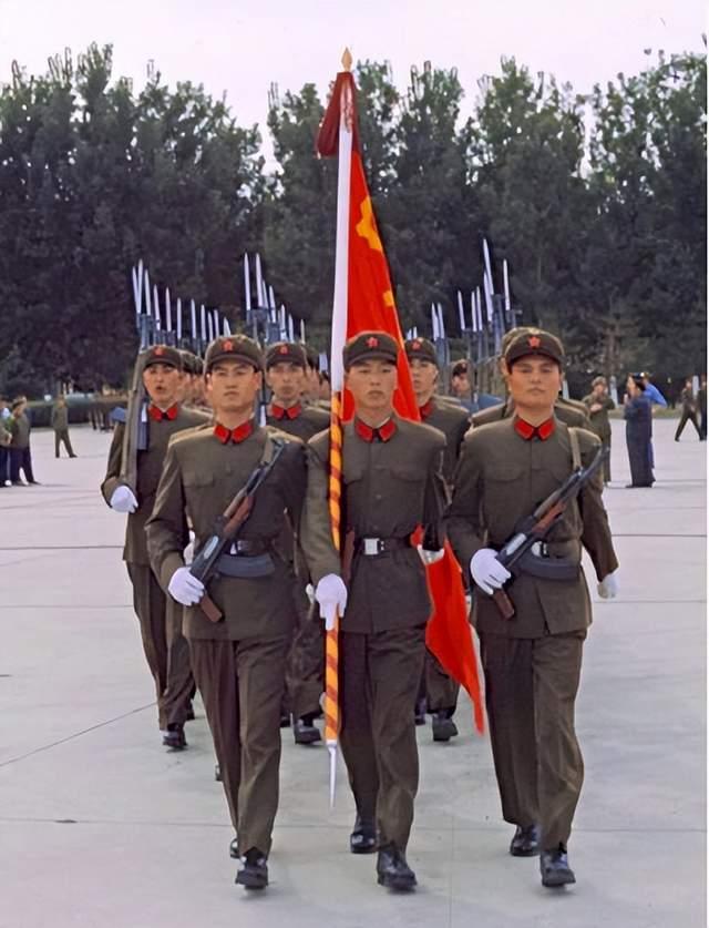 这几款国产经典步枪你都认识吗？“五六式冲锋枪”为何不是真正的冲锋枪，反而是自动步