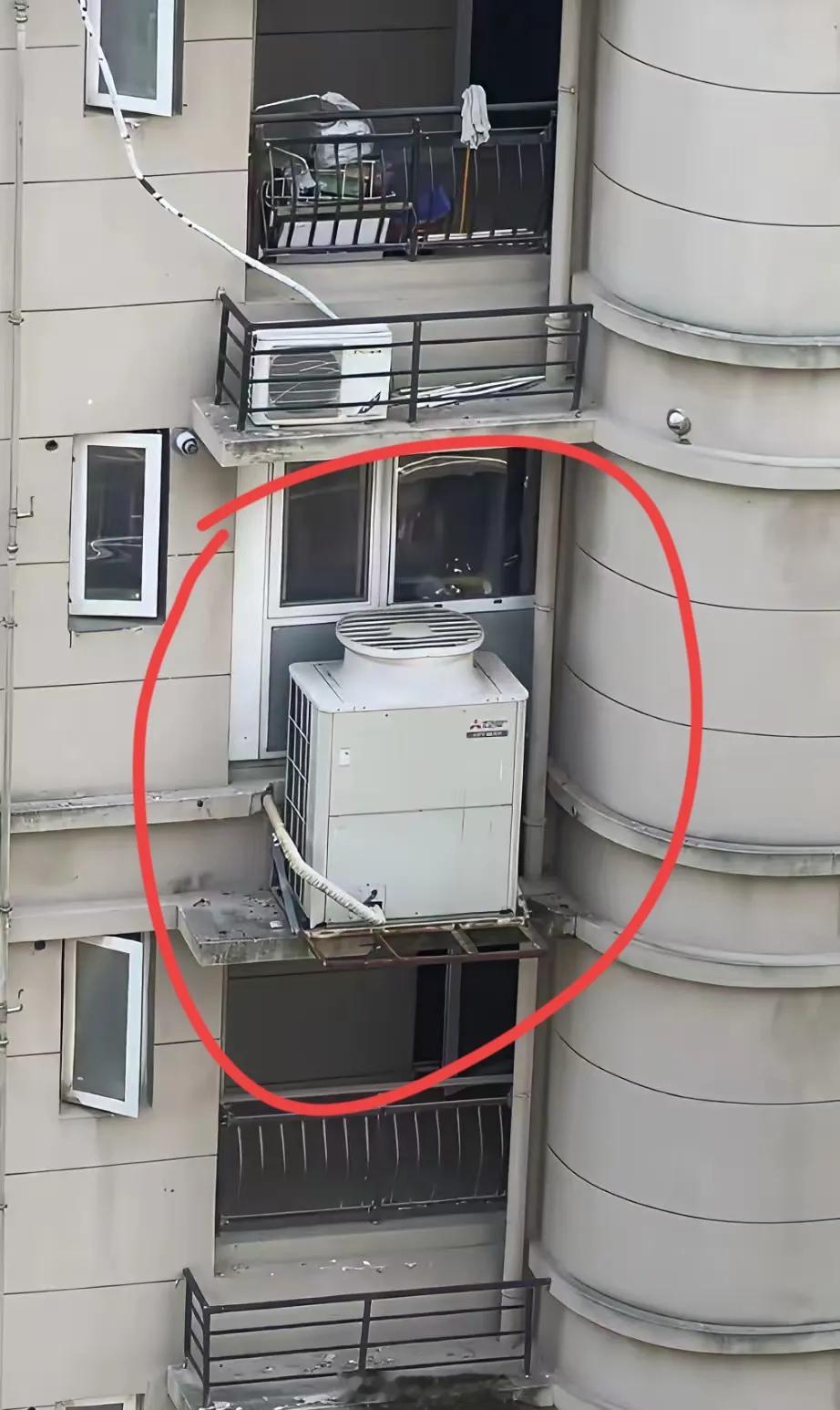 这么大的空调外机，楼上楼下不吵吗