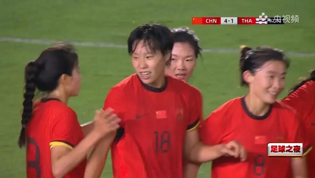 中国女足半场0-0谁懂啊！看女足上半场真的急出汗了！控球率75%压着打