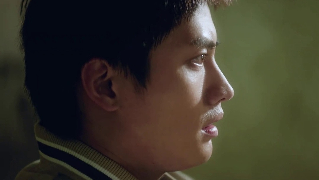 凶宅专卖店：小墨帮他拦下了这致命一刀