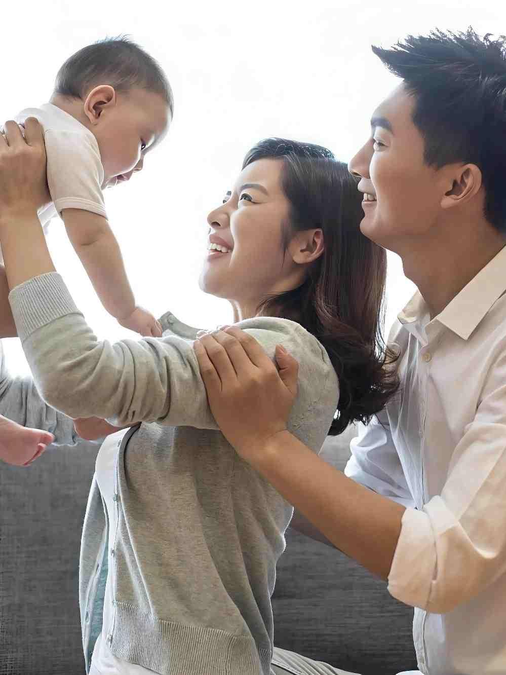 男子结婚和妻子结婚19年，从没亲密接触，丈夫默默忍耐，不离不弃！浙江有一男子