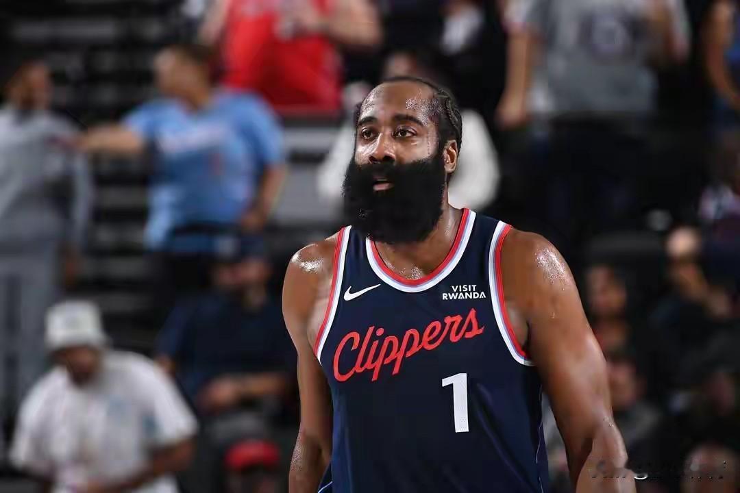 快船记者:哈登团队在努力运作让大胡子重回火箭据快船随队记者JoeyLinn透