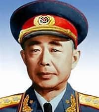 国民党军队之中，很多高级将领彼此之间有着裙带关系，现举例如下。国民党军队高层那