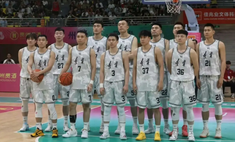 辽宁男篮告诉你什么是全运会！本届全运会辽宁男篮的运动员全部来自于辽宁省，没有一