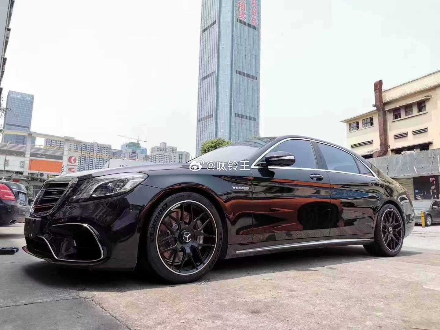 奔驰AMG最运动款式之一20寸9JET3010JET385*1