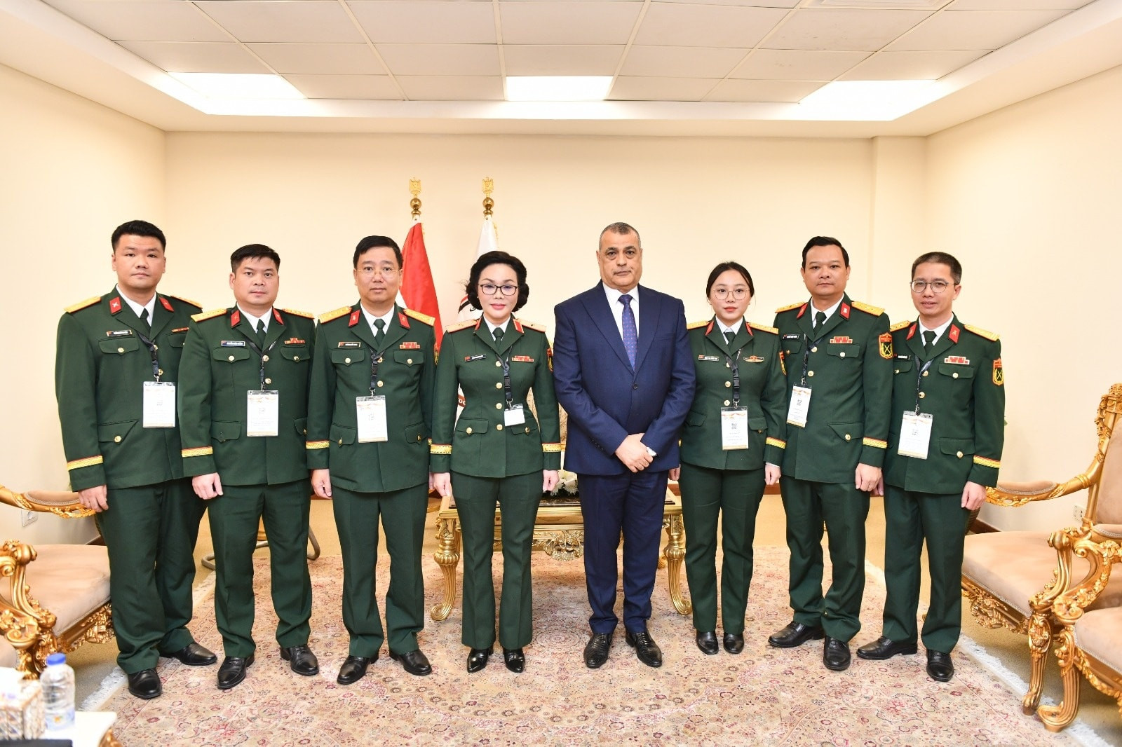 越南人这个衣服