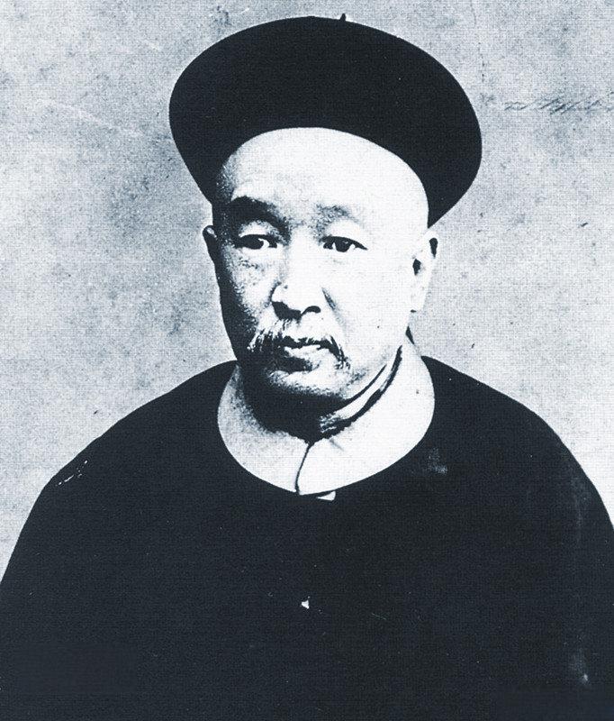 盛宣怀的最后十年，是比较有意思的。早年，盛宣怀依靠李鸿章这座靠山，在其授意下，双