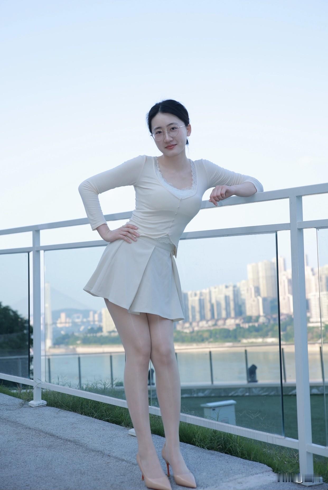 什么样的女生让人一见难忘?真正让人一见难忘的女生，靠的不是极致美貌，而是独特氛围