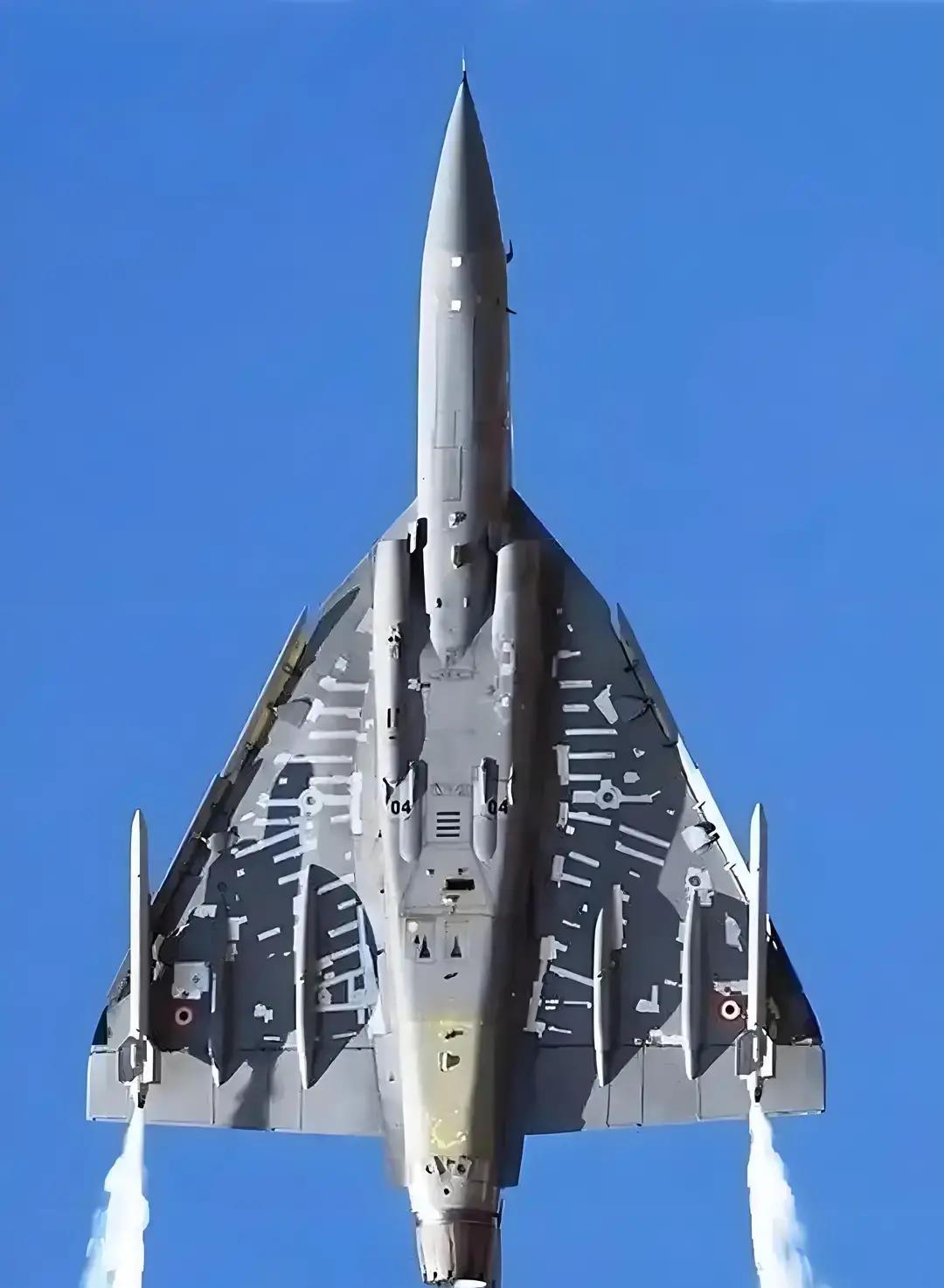 20年前去印度出差，有人居然10点到岗，问去干嘛了，庙里拜神去了。好嘛，那上班就