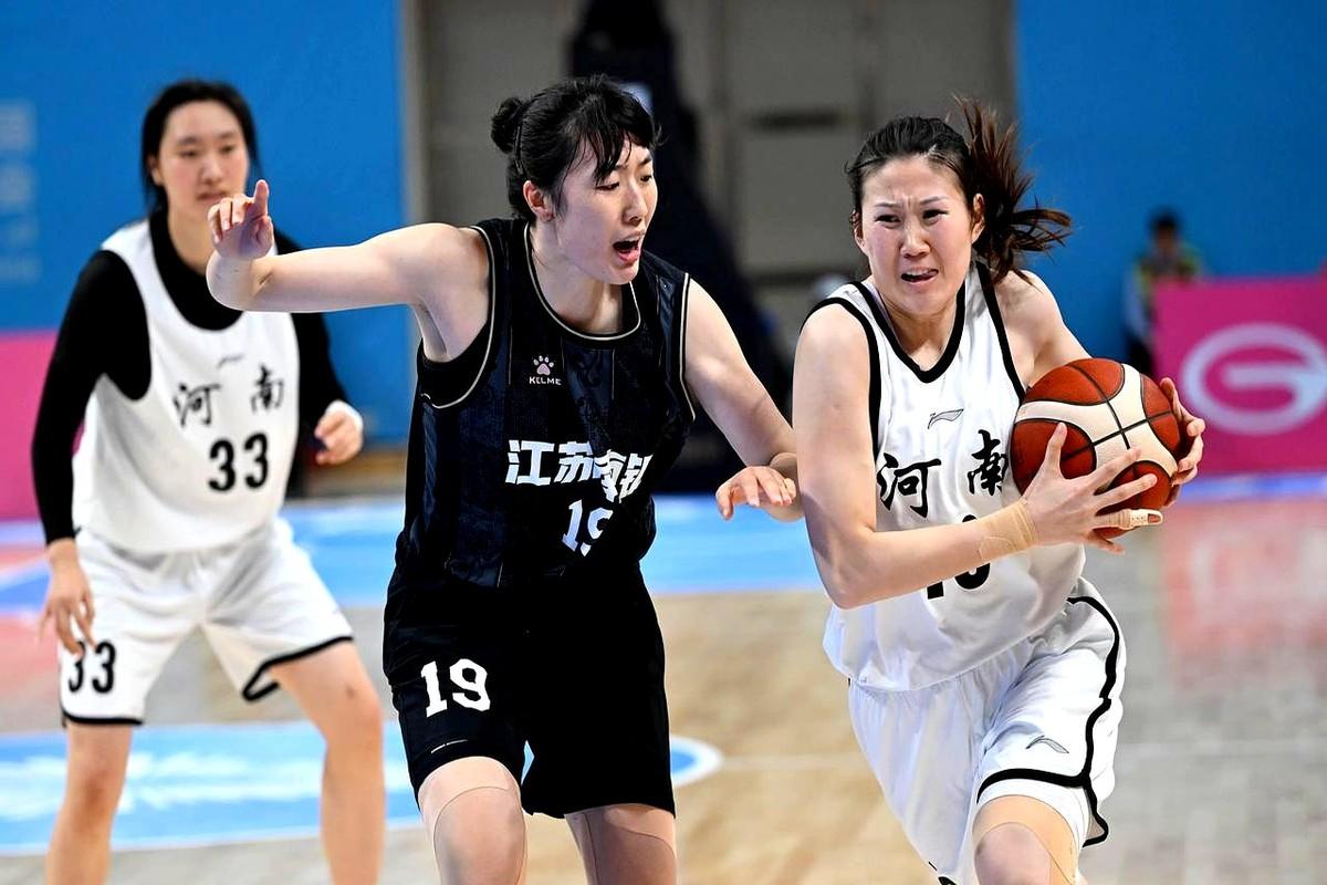 全运会早打完了，江苏姑娘还在赢。奖牌榜凉透了，她们才递上真正的成绩单。U