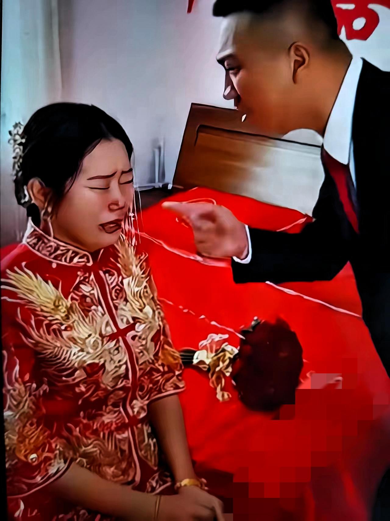 婚礼刚结束,新郎就问彩礼带回多少,新娘哭着说一分没带,40万全被她妈拿去给弟弟买