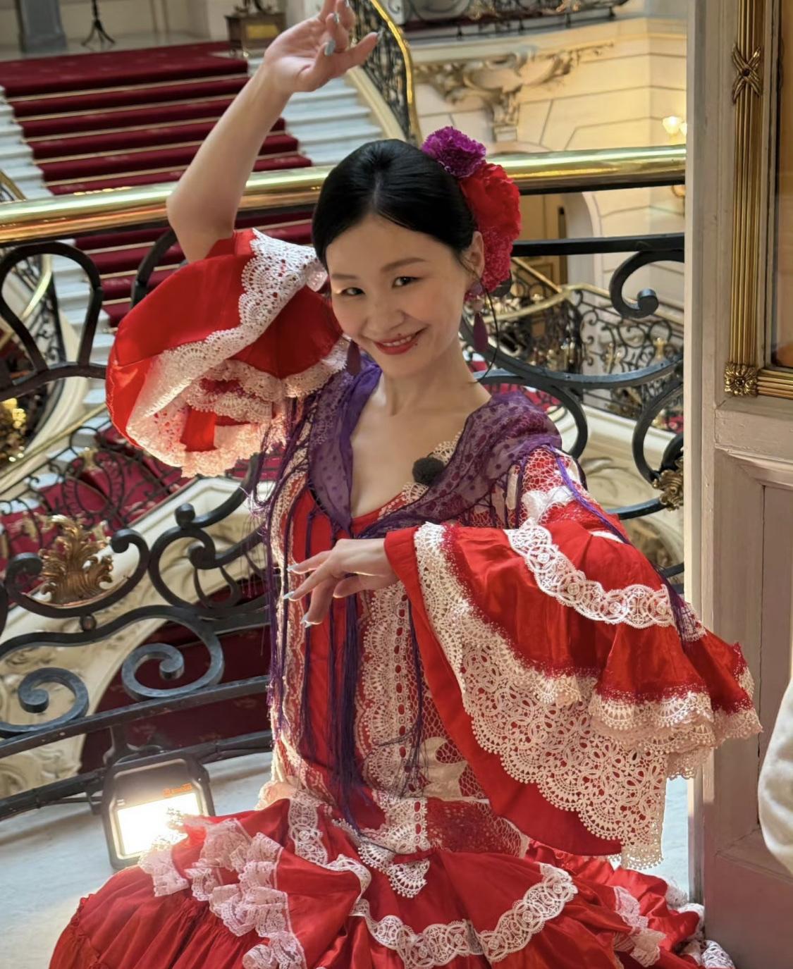 金靖这算是因祸得福吧！现在大家都知道她是一个干干净净的好女孩了。繁花里面她