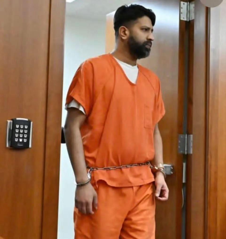 一名印度裔美国医生近日因为对8200多人实施性犯罪，被美国法院判处35-60年刑