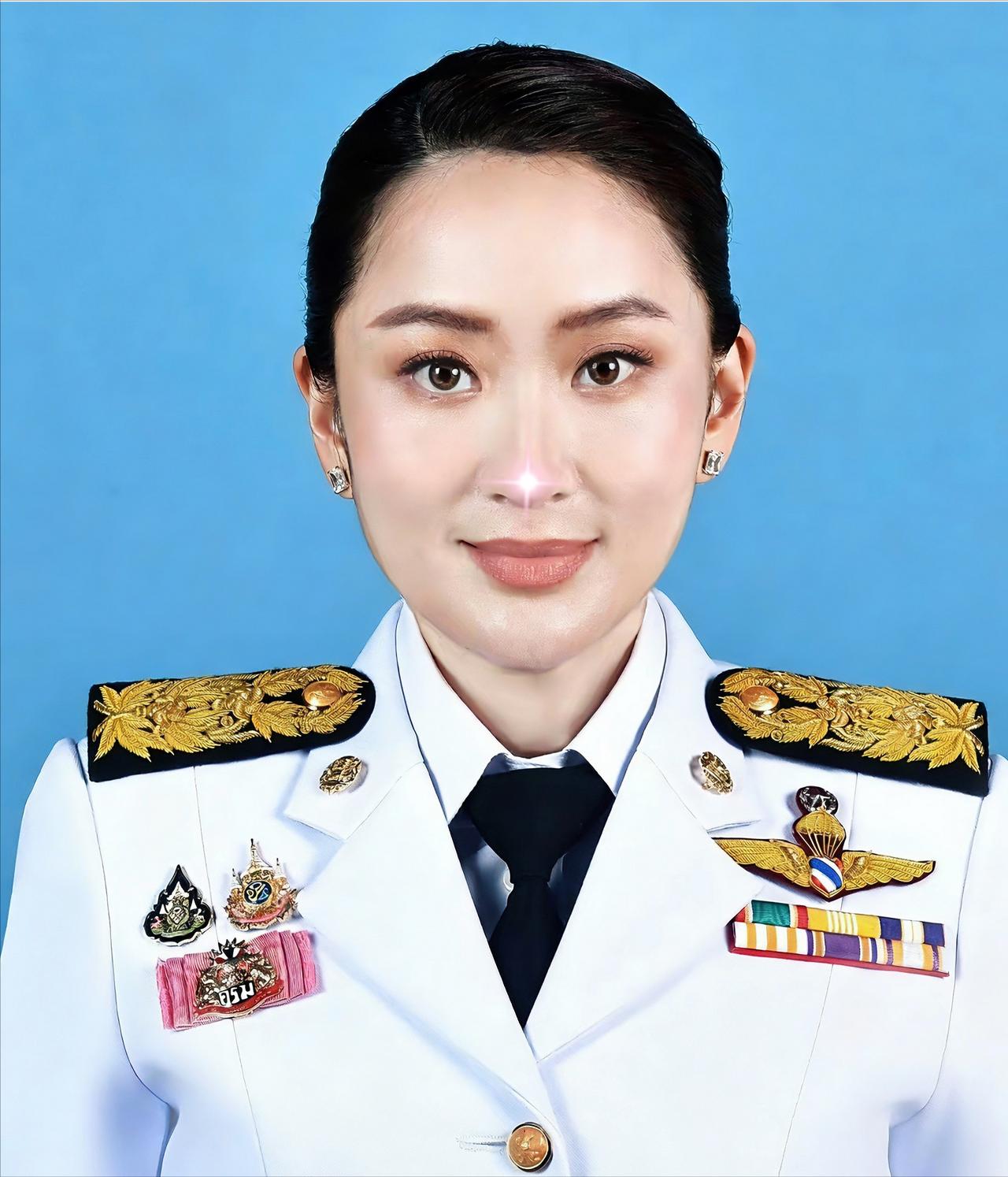 泰国传来消息3月17日，泰国能源部长宣布，因中东局势导致霍尔木兹海峡航运大幅