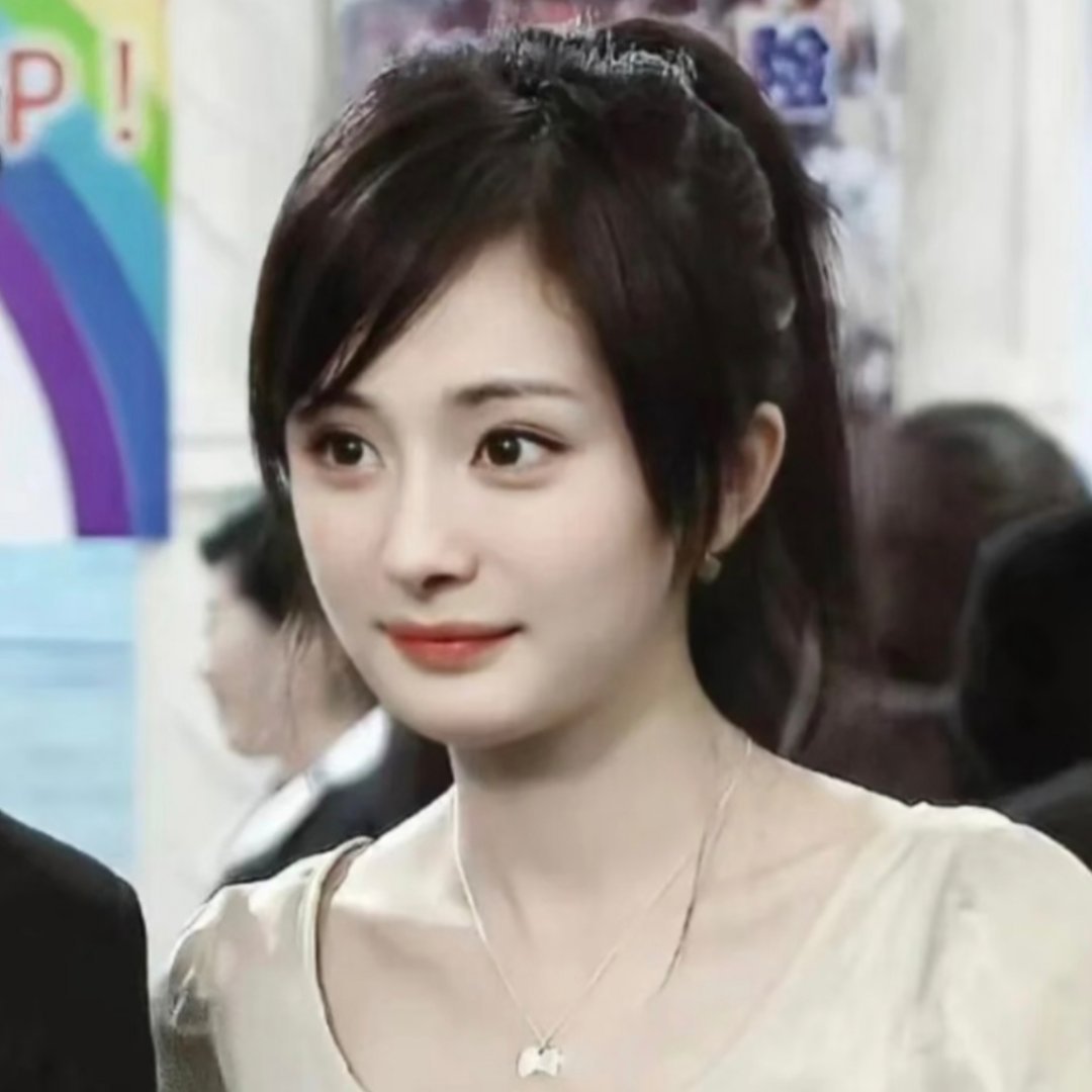 杨幂｜𝑾𝒆𝑪𝒉𝒂𝒕｜头像分享｜氛围感｜生命力｜头像推荐