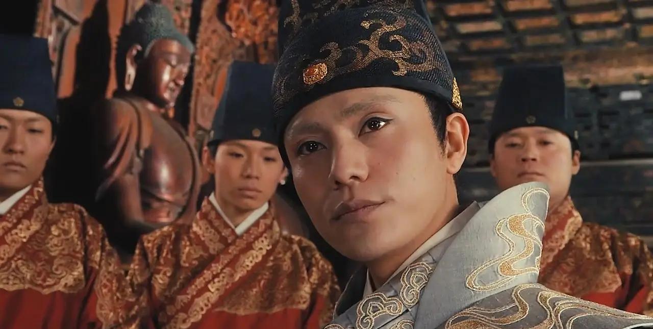 1480年，鞑靼达延汗正在酣睡，突然外面杀声四起，眼见无数骑兵挥刀冲来，他怎么也