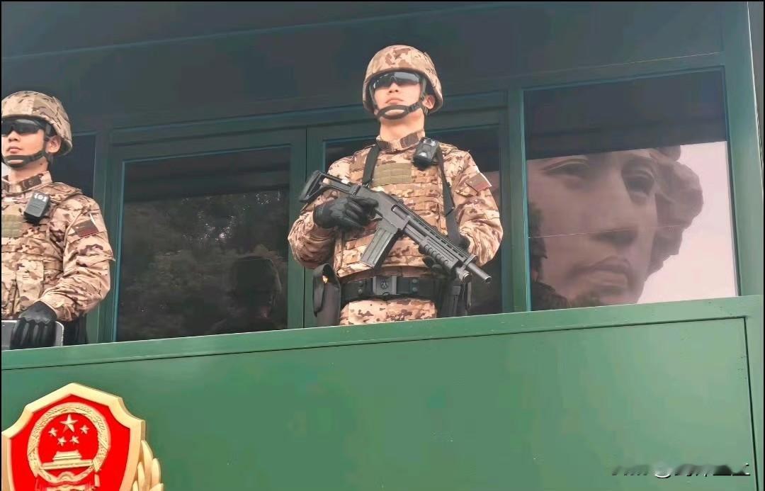 教员已经远去但教员一手缔造的人民军队一直都在如果没有教员和他那些出生入死的战