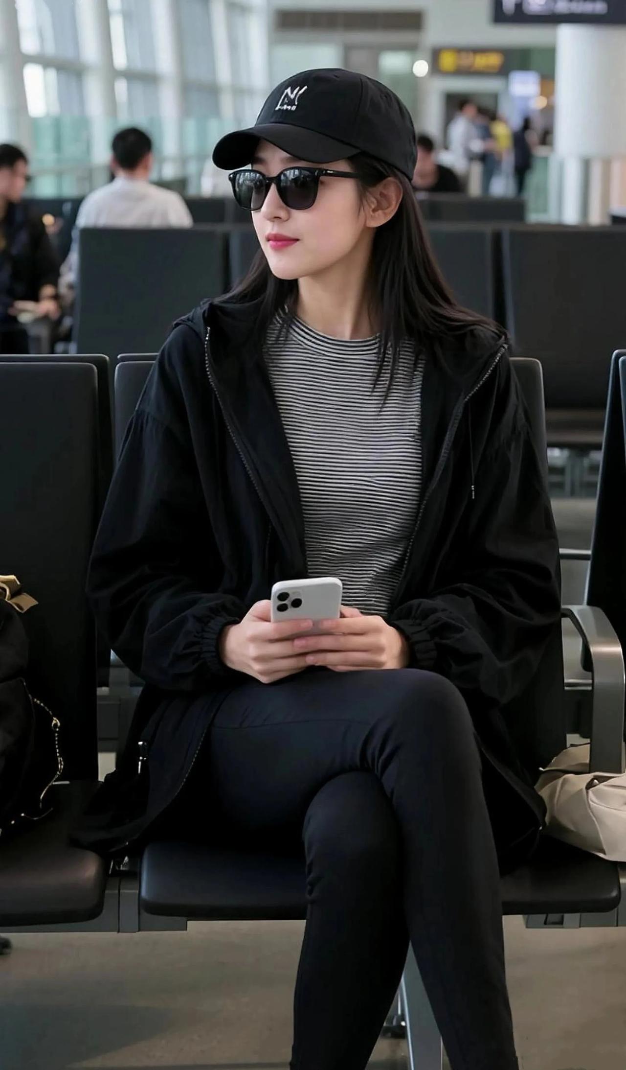 静候归期，心随影动。