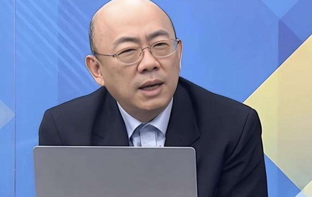 郭正亮作为前绿营的高级文胆，对蓝绿的认知是非常到位的，一针见血！他直言：不要被