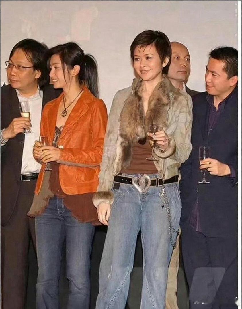 没有美颜滤镜的年代，关之琳和李冰冰的原生样貌太真实，抛开修图，你觉得二人谁更出彩