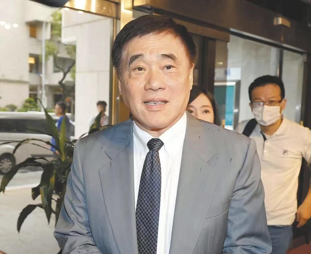 郝龙斌继续放话，坚持一个中国就是指“中华民国”！ 说白了，我真觉得郝龙斌对不