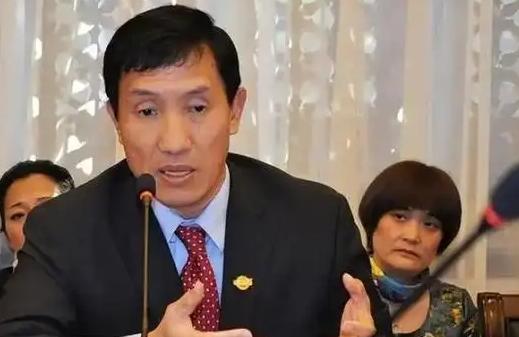 “中国拿什么挑战美国？中国人均收入只相当于美国的8%！”中国经济领域专家黄亚生做