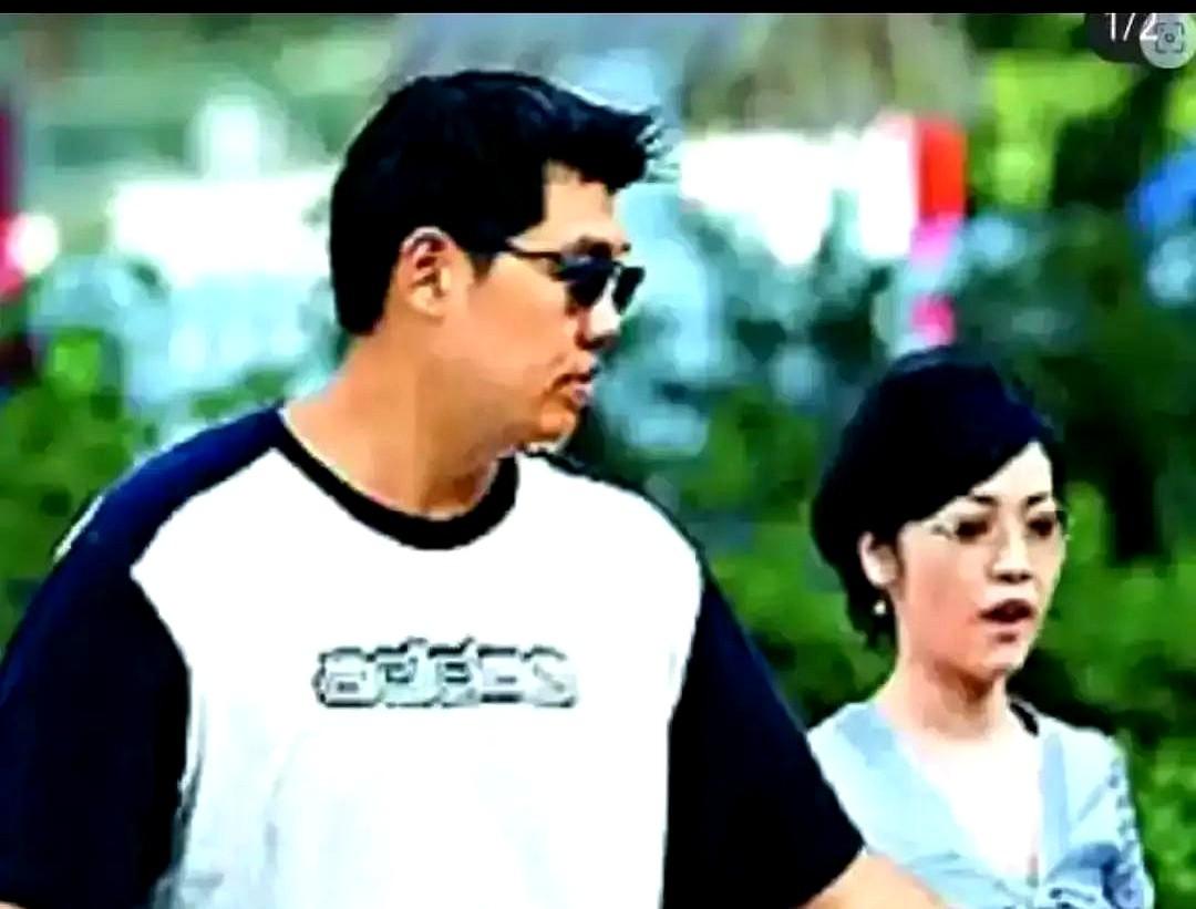 连胜文对侯佩岑的偏爱，藏都藏不住。2004年相亲认识，侯佩岑27岁生日，他直