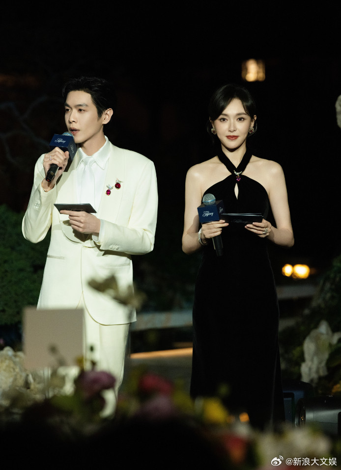 内娱明星在Tiffany晚宴团建群星闪耀集结，盛装亮相！星光与珠宝交相辉映，颜