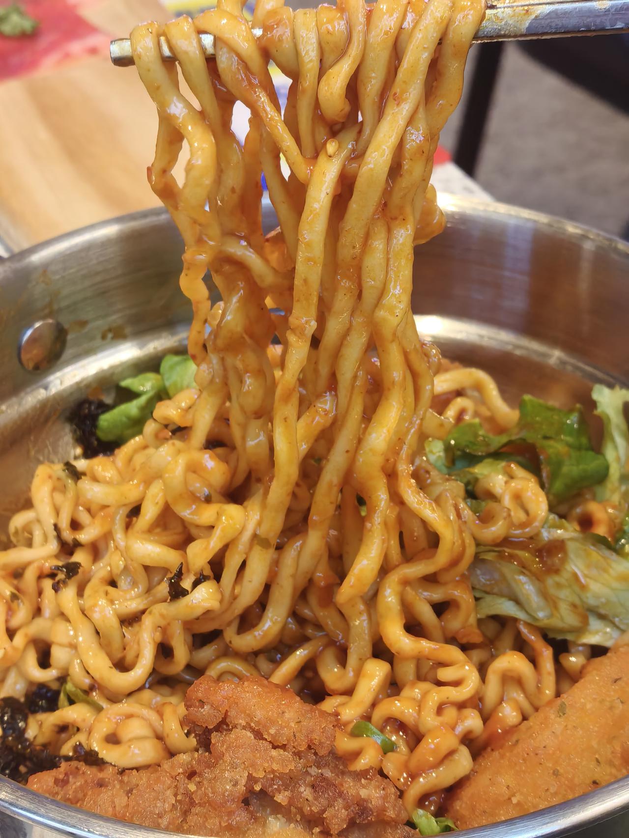 现在开始布局2026年，就没人敢瞧不起你：1、AA制聚餐，不去。2、聊天，