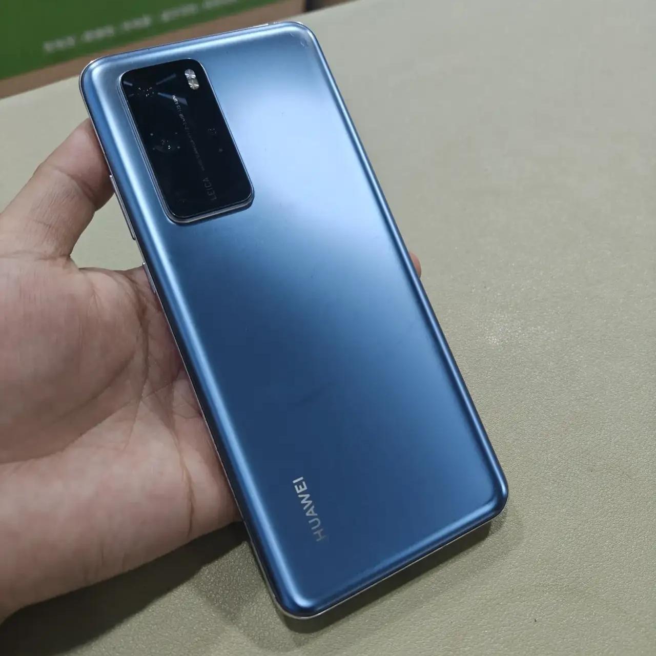 鸿蒙系统优势在哪呢？朋友说，鸿蒙系统手机的优势在来回切APP的时候贼溜，另外的