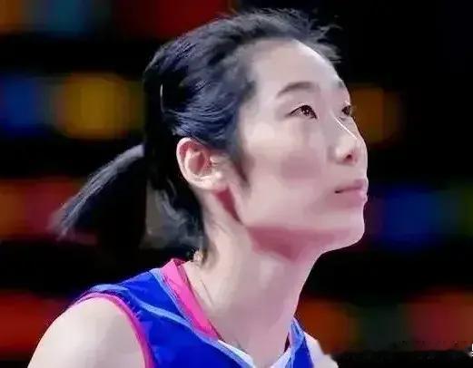 是驾驭不了,还是根本不接纳,刚欧冠夺冠的朱婷,新女排真没用吗