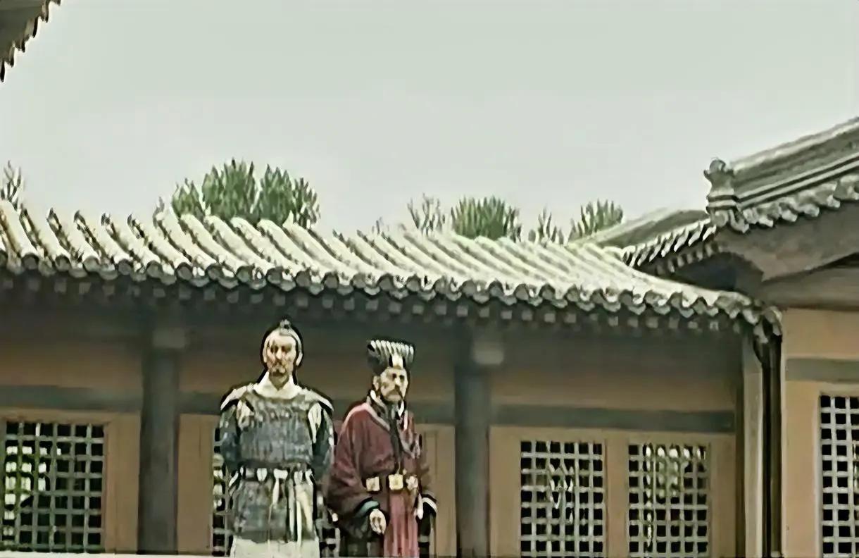 李靖:李渊把我拉到刑场那次，二公子李世民苦苦求情，那时候还能求下来。刘文静:李