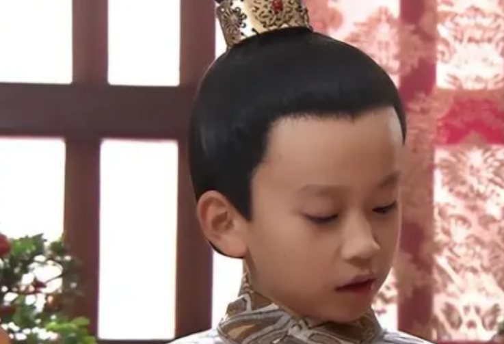 1388年，朱元璋下令抄了陈德的家，没想到朱元璋却被陈德8岁的孙子反问：“我爷爷