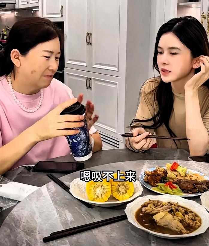 赵樱子给父母3000被嫌少，撕开了多少中国式家庭的遮羞布：你给的是赡养费，他们要