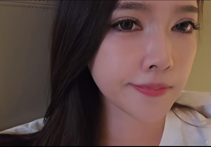 蛋糕：面试吹牛都吹出去了，已经吹了，但我觉得我吹牛这件事没有我跑步倒数第一过分。