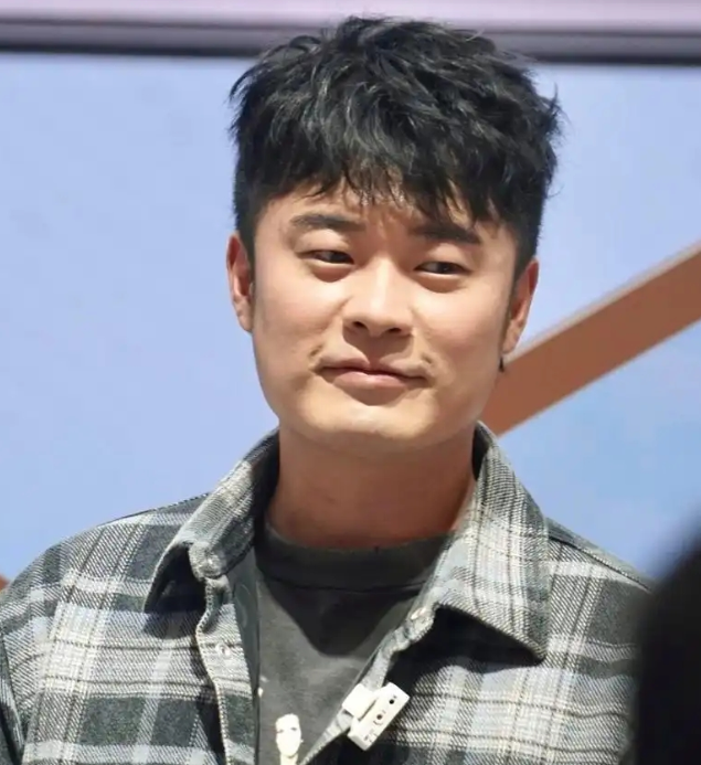 为什么陈赫现在不拍戏了原因很简单，不是因为演技差，也不是因为年龄大了，而是他