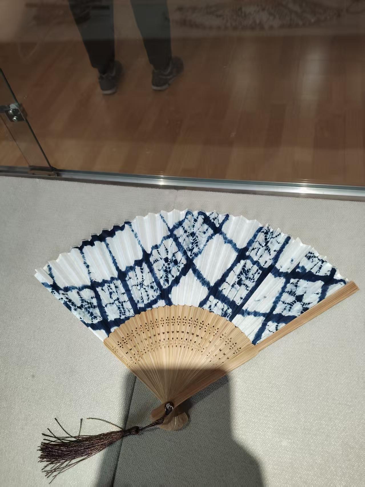 刘邦:我哪里来的这么多能干的子孙后代？刘秀:祖宗，