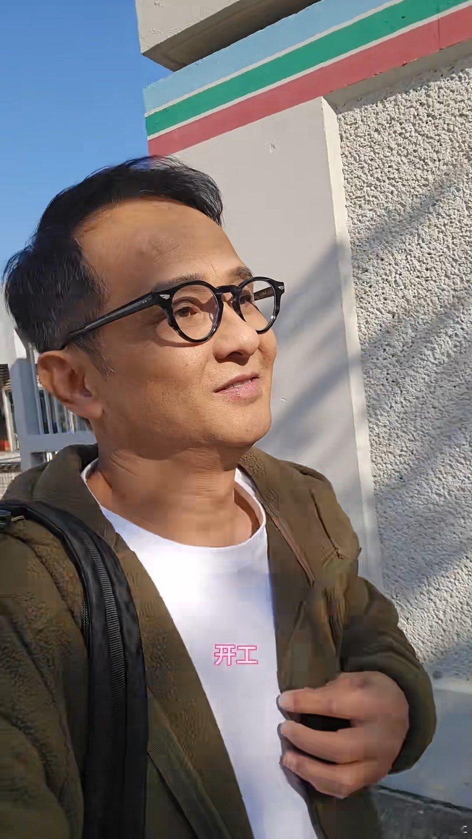 現年61歲的前邵氏電影小生邵卓堯（Andy），現時是TVB旗下合約藝員。日前邵卓