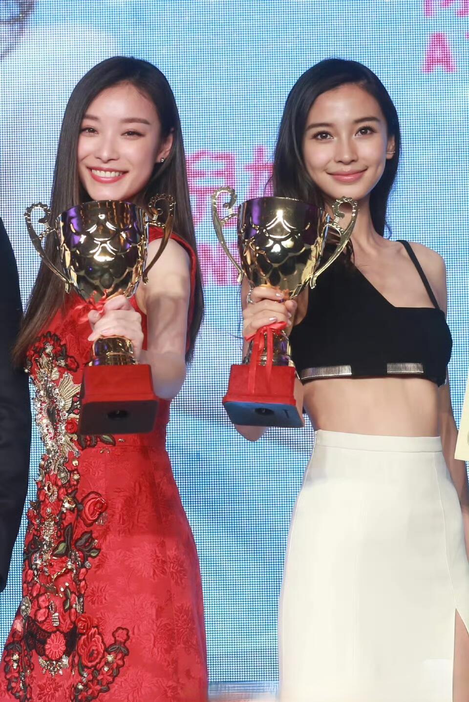 Angelababy倪妮同框，生图比精修美的女人。​​​