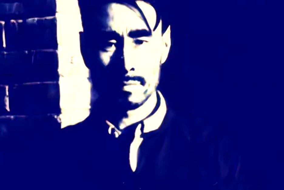 1949年7月，太原城刚迎来解放的曙光，国军将领戴炳南就被押上了刑场。临刑前，他