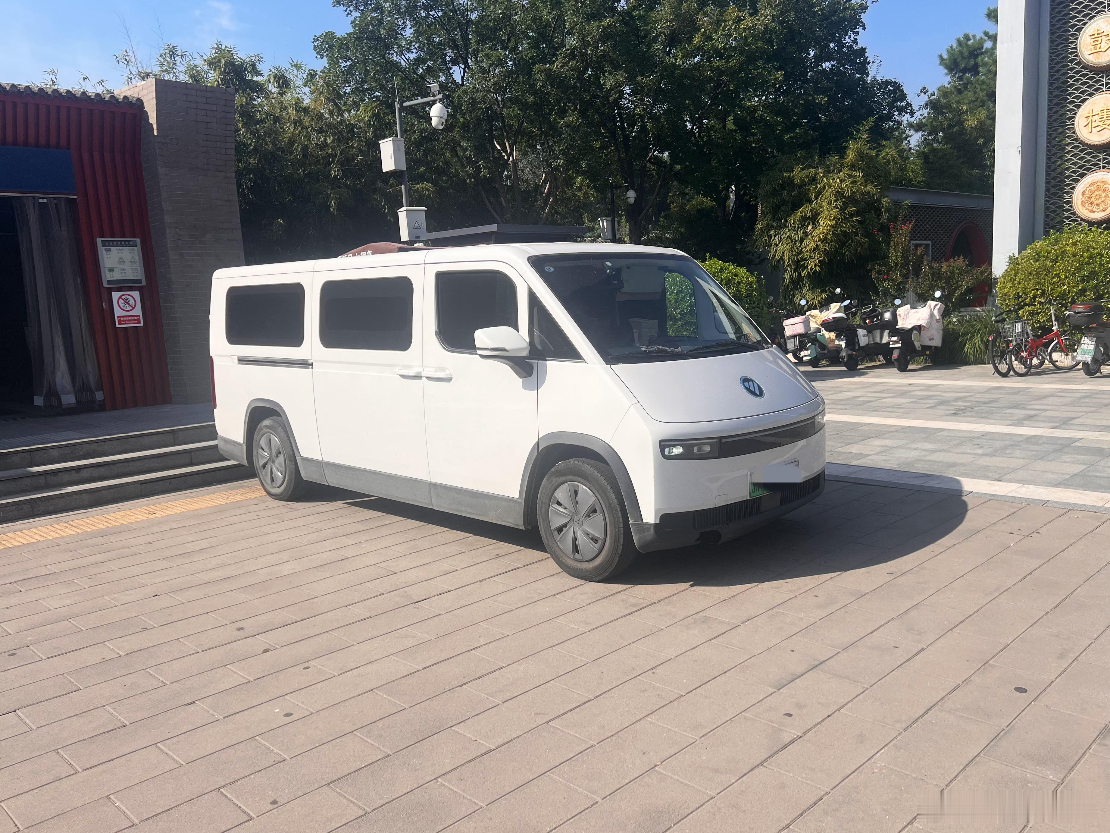 作为生产工具的话，完全没有设计，何尝不是一种设计呢……​​​